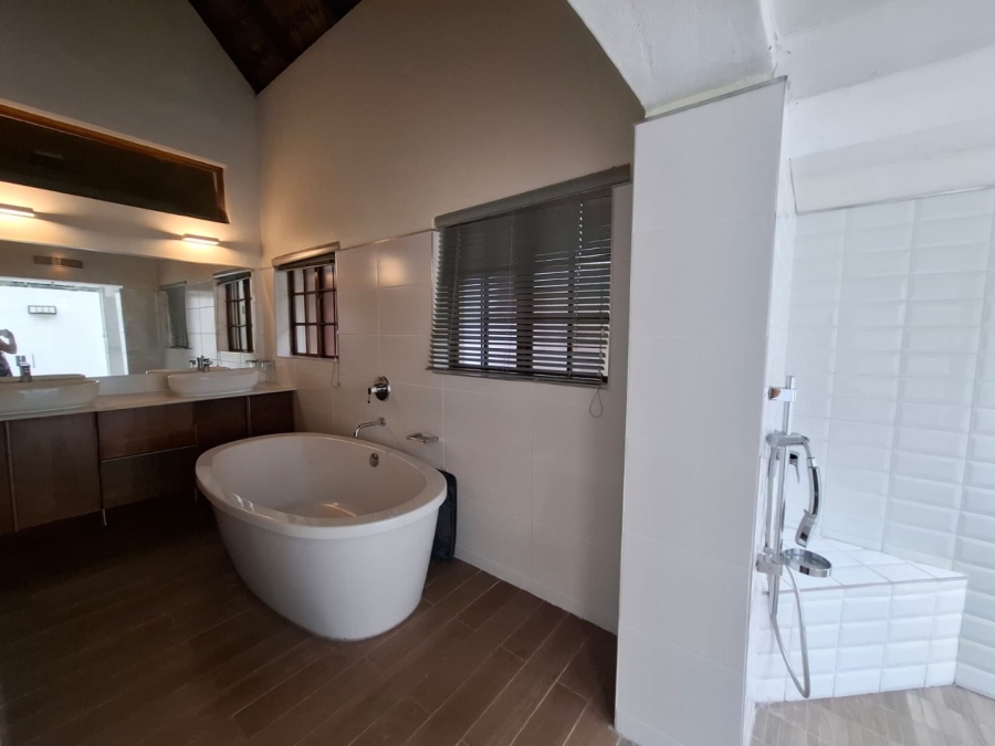 5 Bedroom Property for Sale in Cashan North West